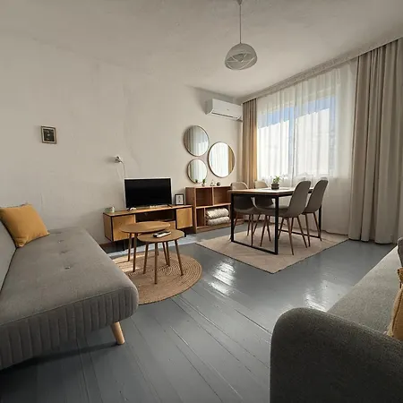 Apartament за 